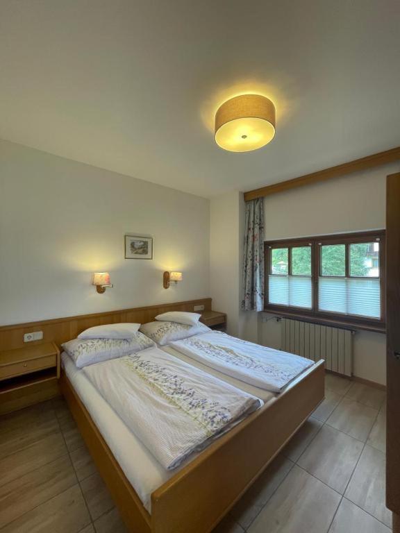 Restaurant-Pension Dorfwirt Bad Kleinkirchheim Eksteriør billede